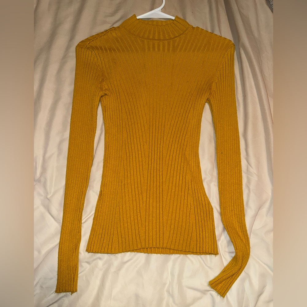 Ribbed long sleeve